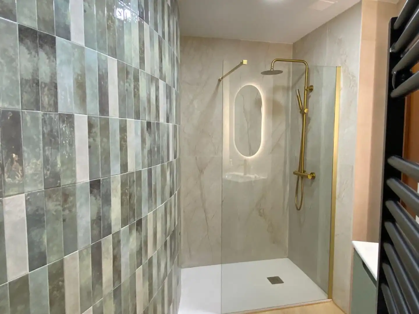 Bathroom of Apartments for rent in Suances  with Heating, Private garden and Terrace