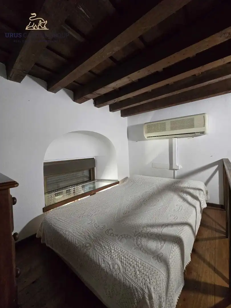 Schlafzimmer von Wohnung zur Miete in Córdoba mit Klimaanlage, Heizung und Möbliert