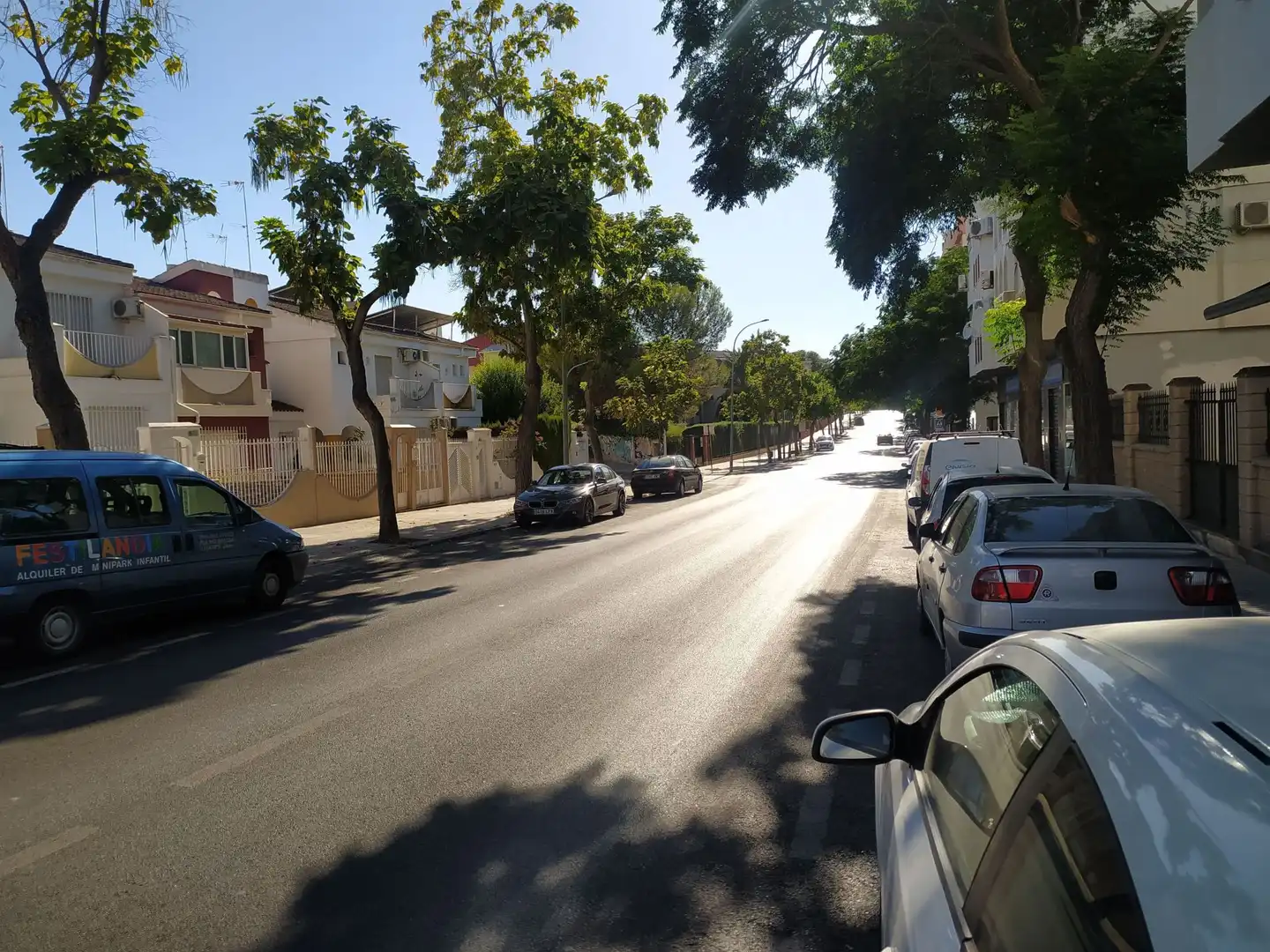 Vista exterior de Local en venta en Linares