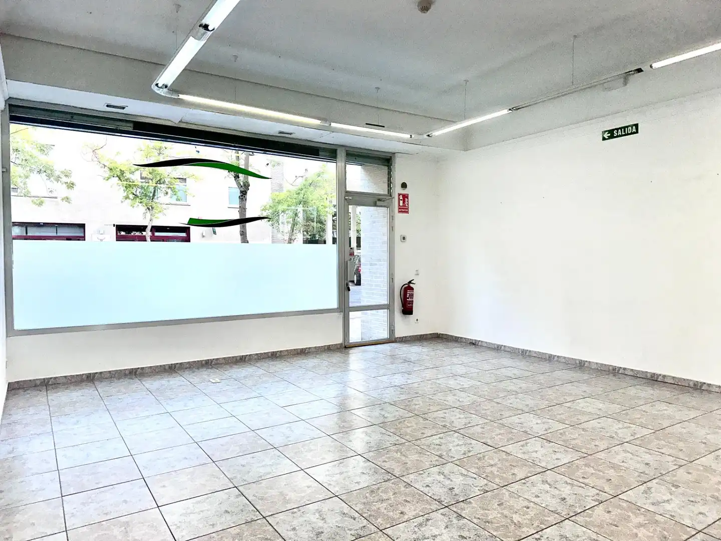 Geschaftsraum zur Miete in  Pamplona / Iruña
