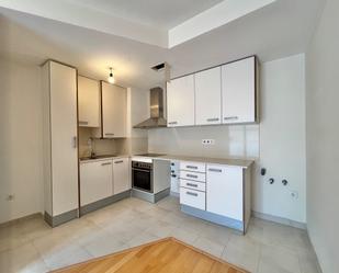 Kitchen of Flat to rent in Reus  with Air Conditioner, Heating and Parquet flooring