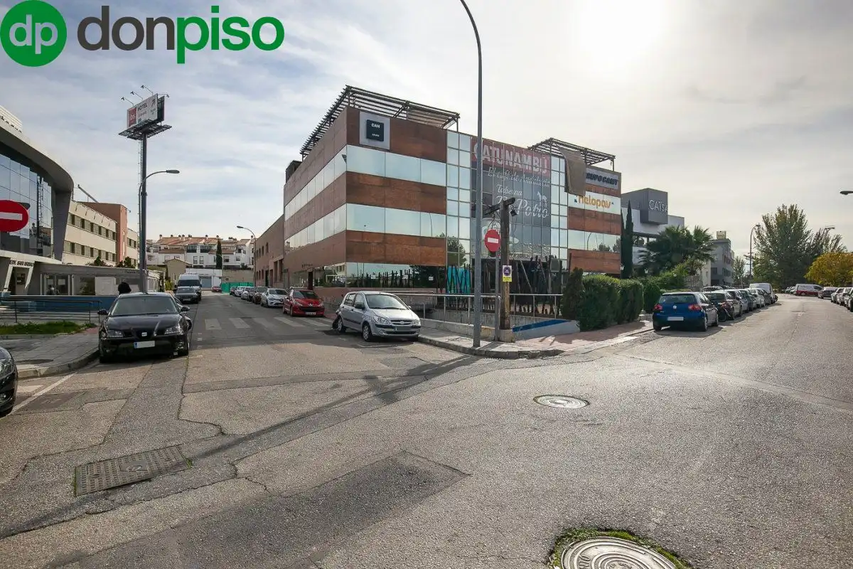 Edificio en venta en Calle FERNANDO DE LOS RIOS, Campus de la Salud