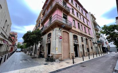 Vista exterior de Local en venda en  Barcelona Capital amb Terrassa