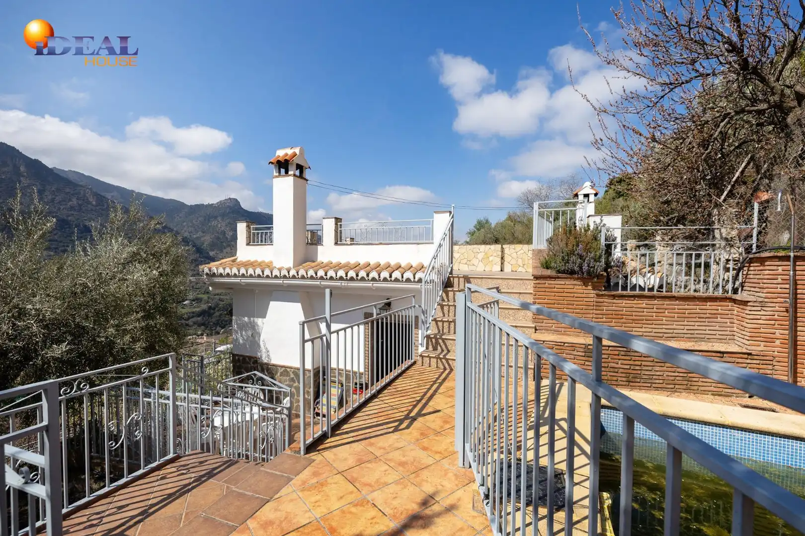 Terraza de Casa o chalet en venta en Güéjar Sierra con Jardín privado, Trastero y Piscina