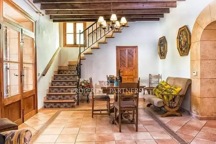 Casa rústica con piscina en venta en Sant Llorenç des Cardassar