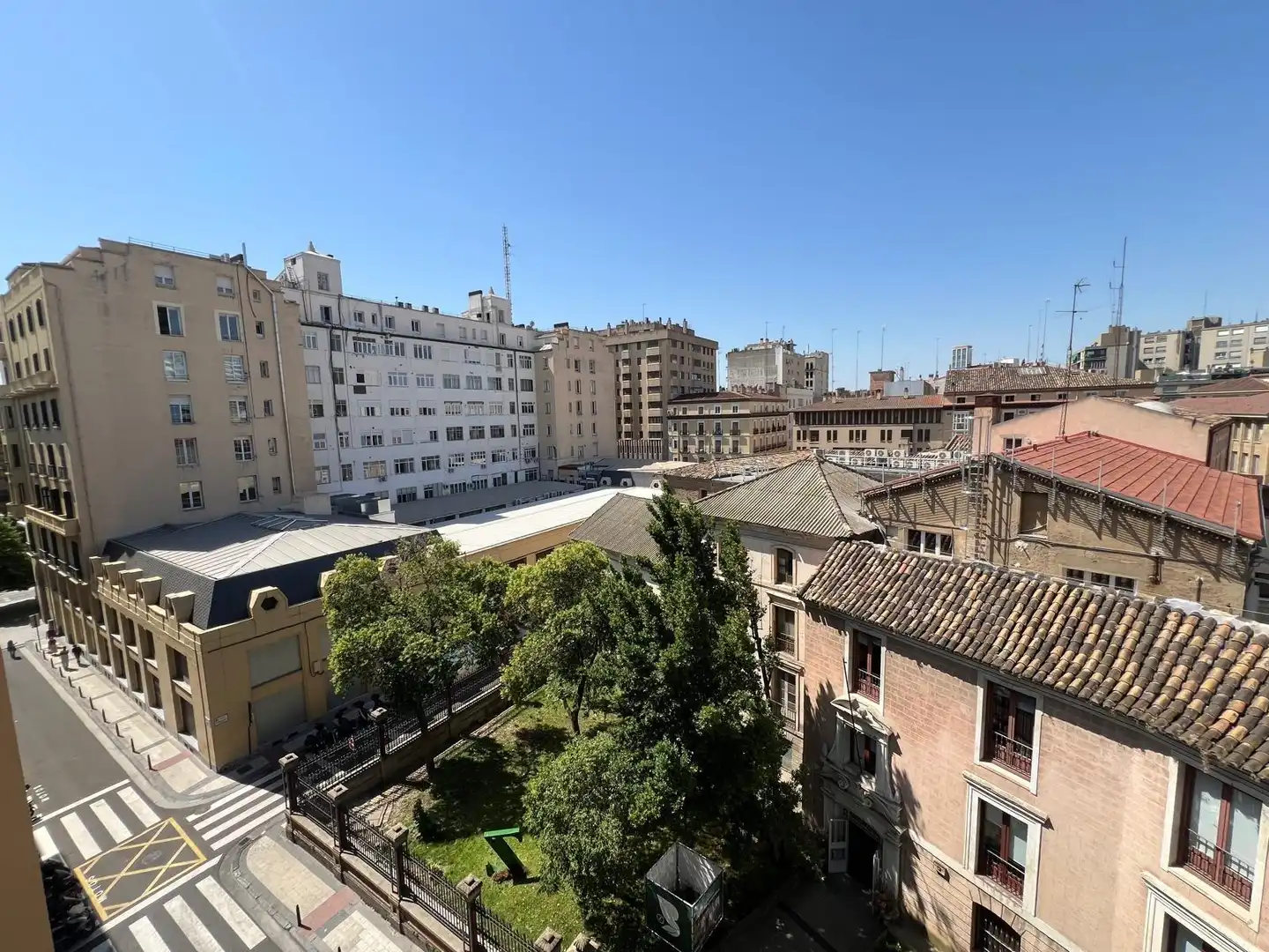 Vista exterior de Pis en venda en Zaragoza amb Aire condicionat, Calefacció i Parquet