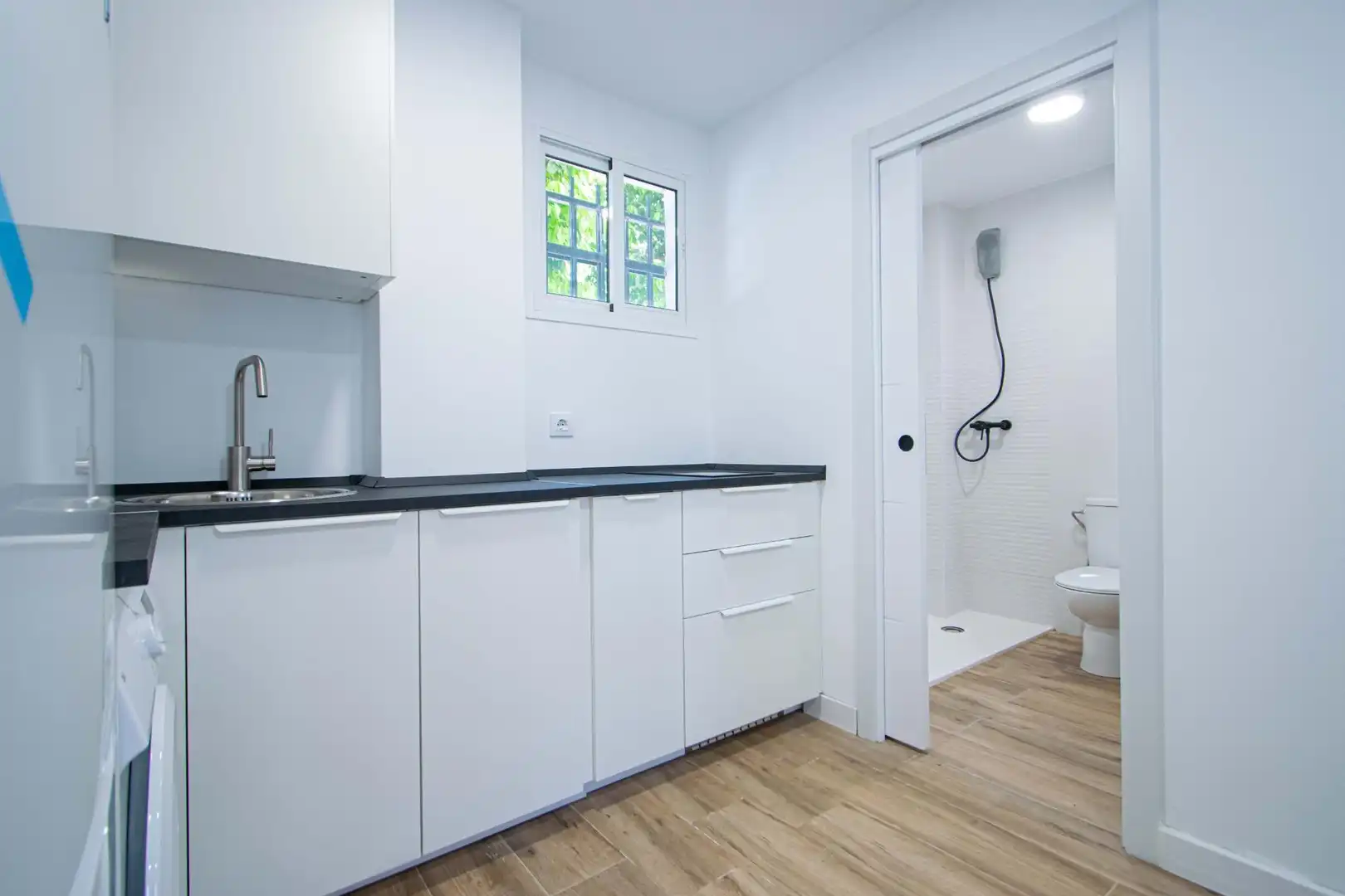 Kitchen of Ground floor for sale in Sevilla