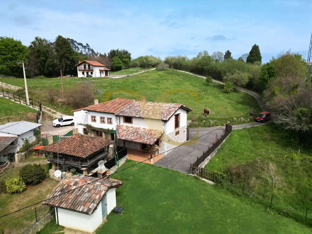 Vista exterior de Casa o chalet en venta en Ribadesella con Calefacción, Jardín privado y Trastero