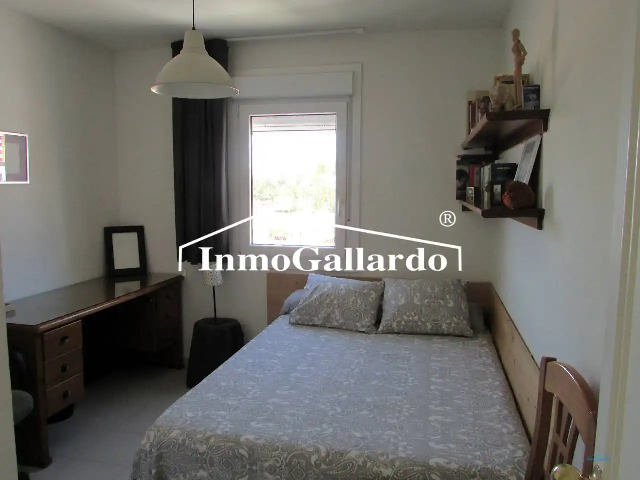 Dormitori de Casa adosada en venda en Rincón de la Victoria amb Jardí privat, Terrassa i Piscina comunitària