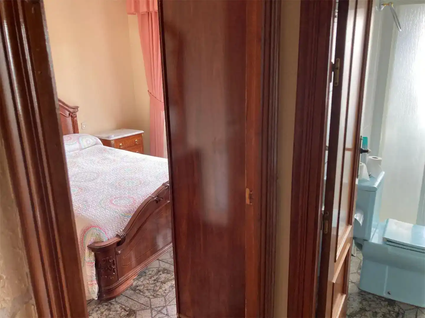 Habitación de Piso en venta en Caniles con Amueblado y Balcón