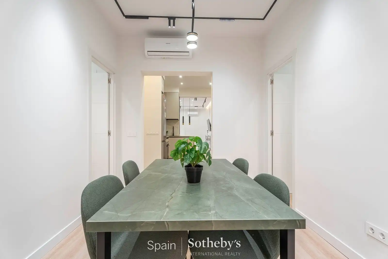 Appartement compact avec ascenseur à vendre à Paseo de la Reina Cristina, imagen 7