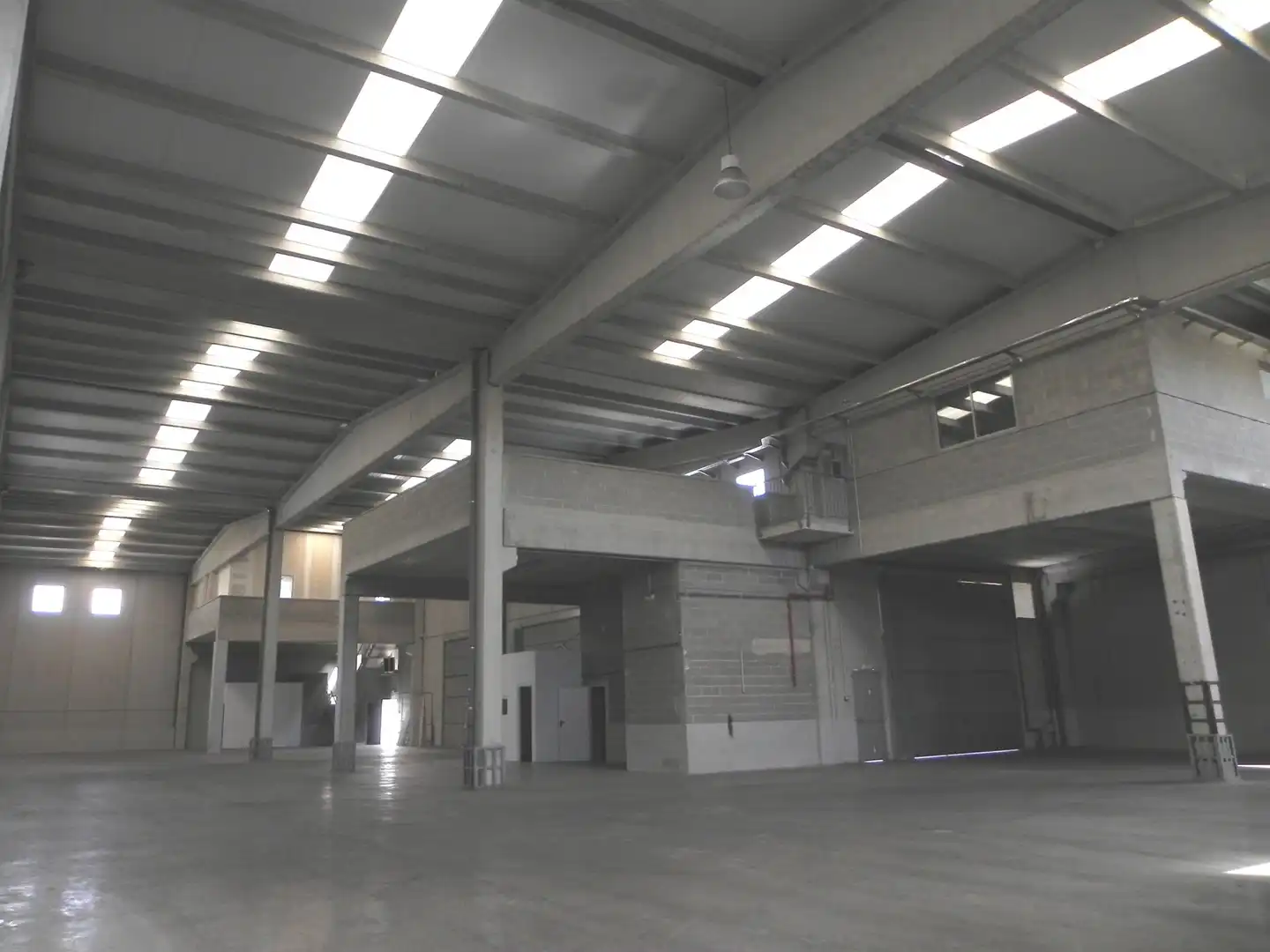 Nave industrial en alquiler en Can Vinyals, imagen 4