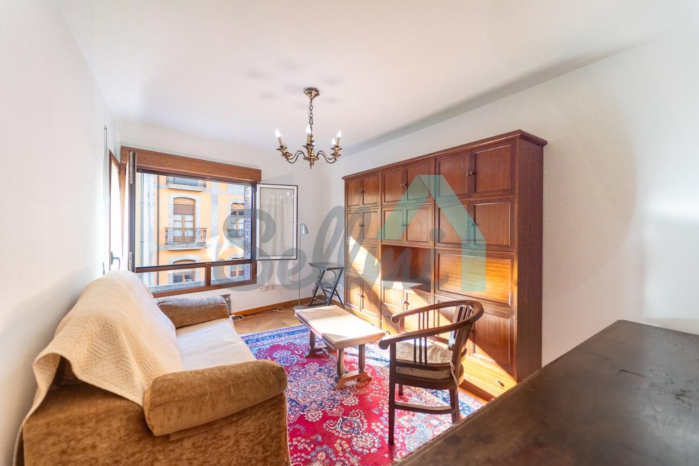 Living room of Flat to rent in Oviedo   with Heating, Parquet flooring and Terrace