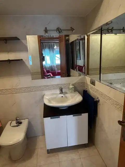 Baño de Piso en venta en Vilagarcía de Arousa con Calefacción, Parquet y Amueblado