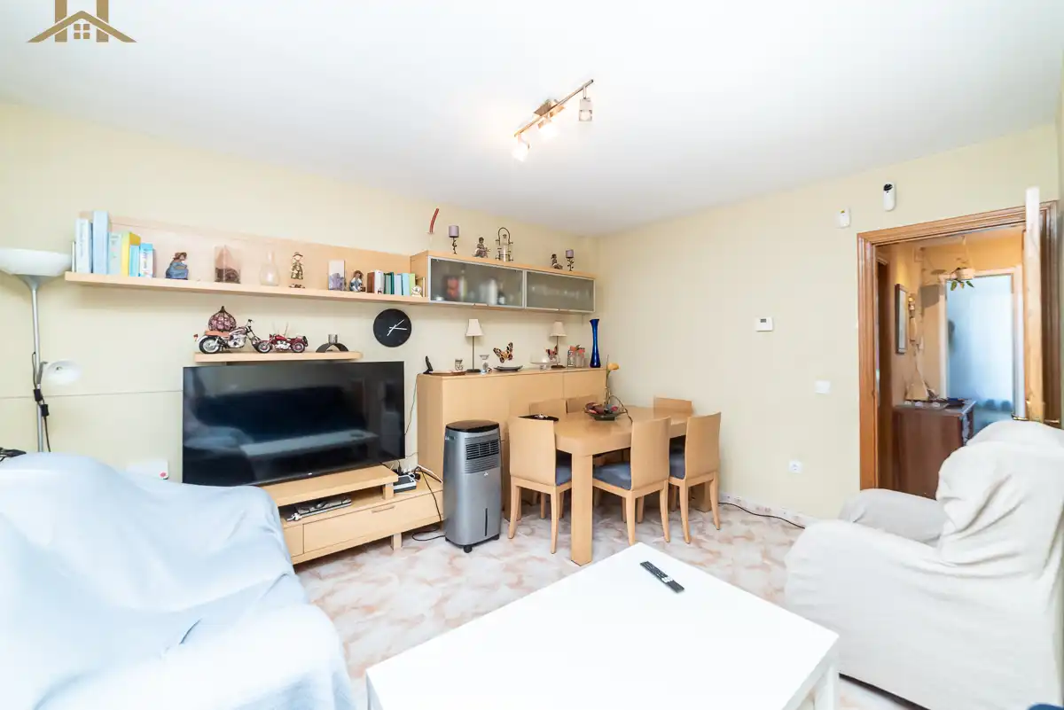 Sala d'estar de Casa o xalet en venda en Villamantilla amb Calefacció, Jardí privat i Traster