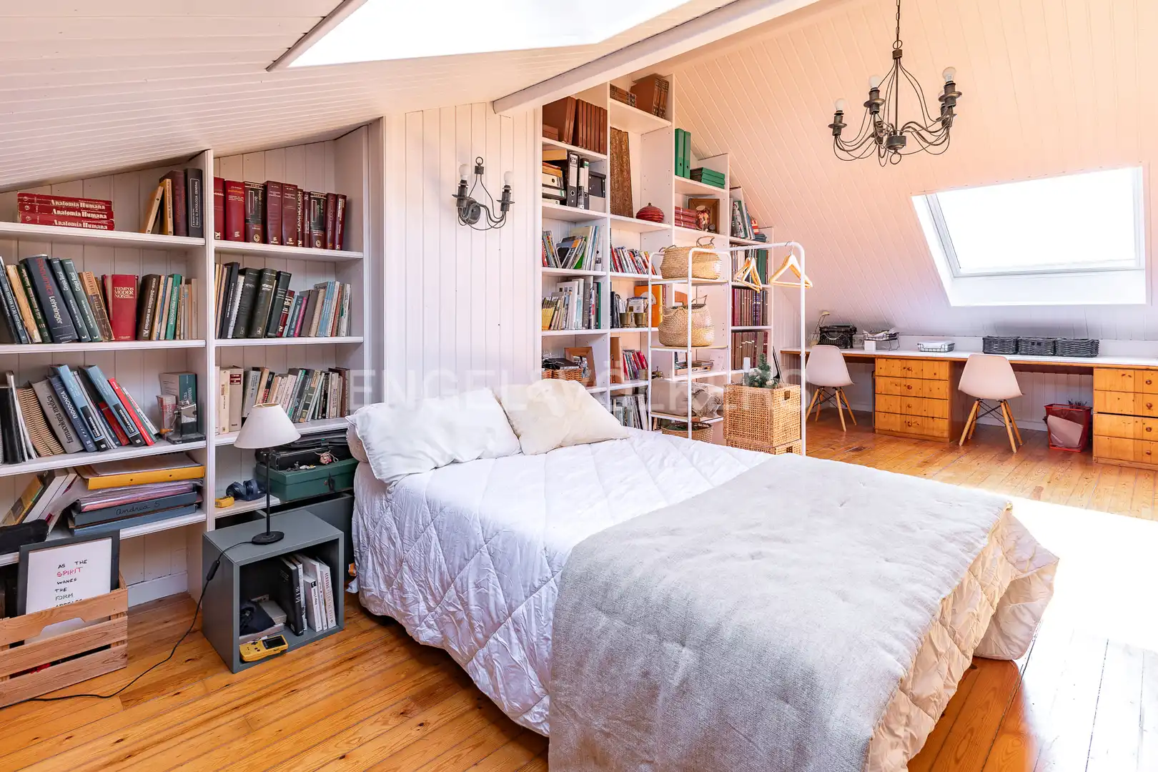 Habitación de Casa o chalet en venta en Badalona con Aire acondicionado, Calefacción y Jardín privado