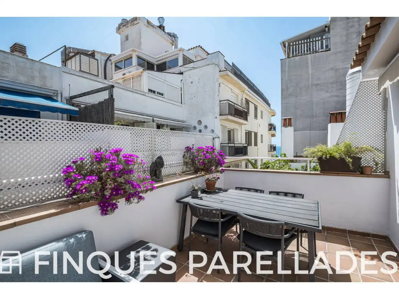 Terrasse von Dachboden zum Verkauf in Sitges mit Klimaanlage, Heizung und Terrasse