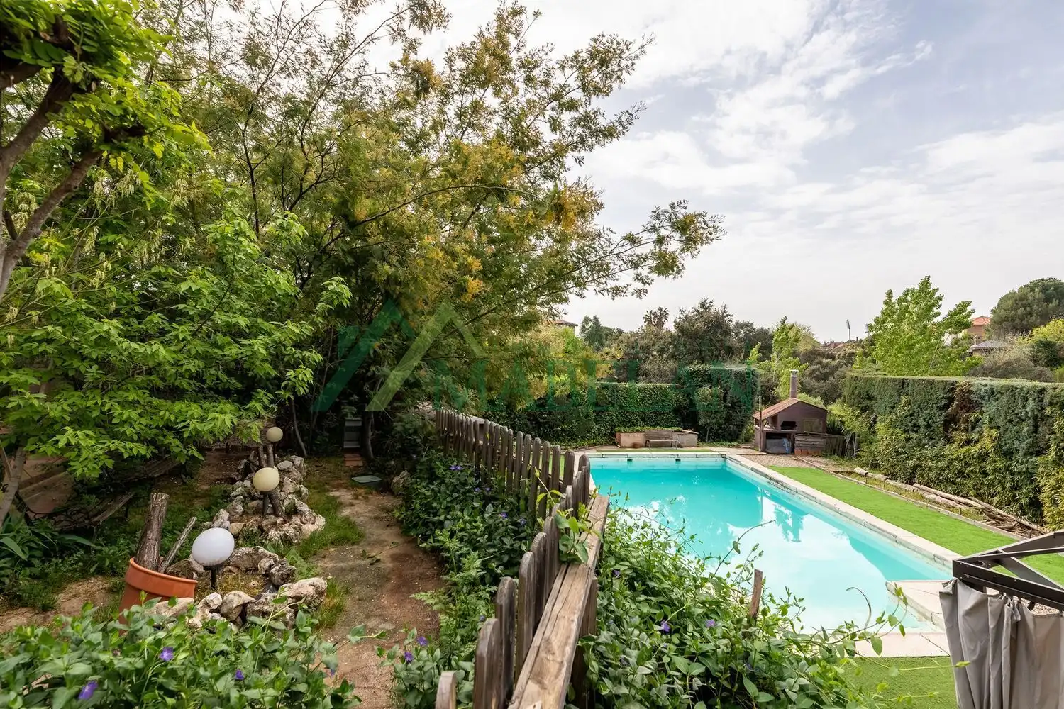 Piscina de Casa o xalet en venda en Las Rozas de Madrid amb Aire condicionat, Calefacció i Jardí privat