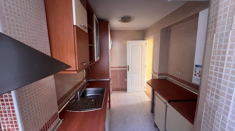 Foto 4 de Apartamento en venta en Calle Palencia, Villayuventus - Renfe, Parla
