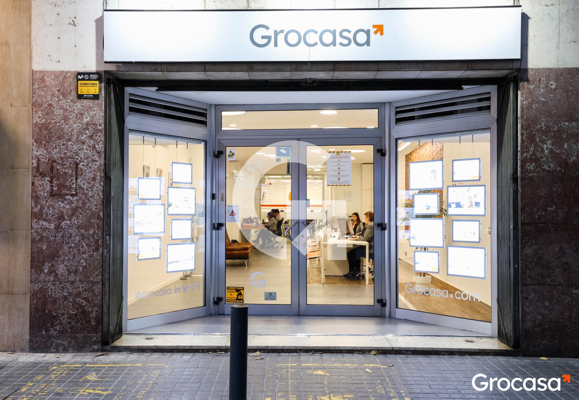 Piso en venta en L'Hospitalet de Llobregat con Amueblado, Horno y Lavadora