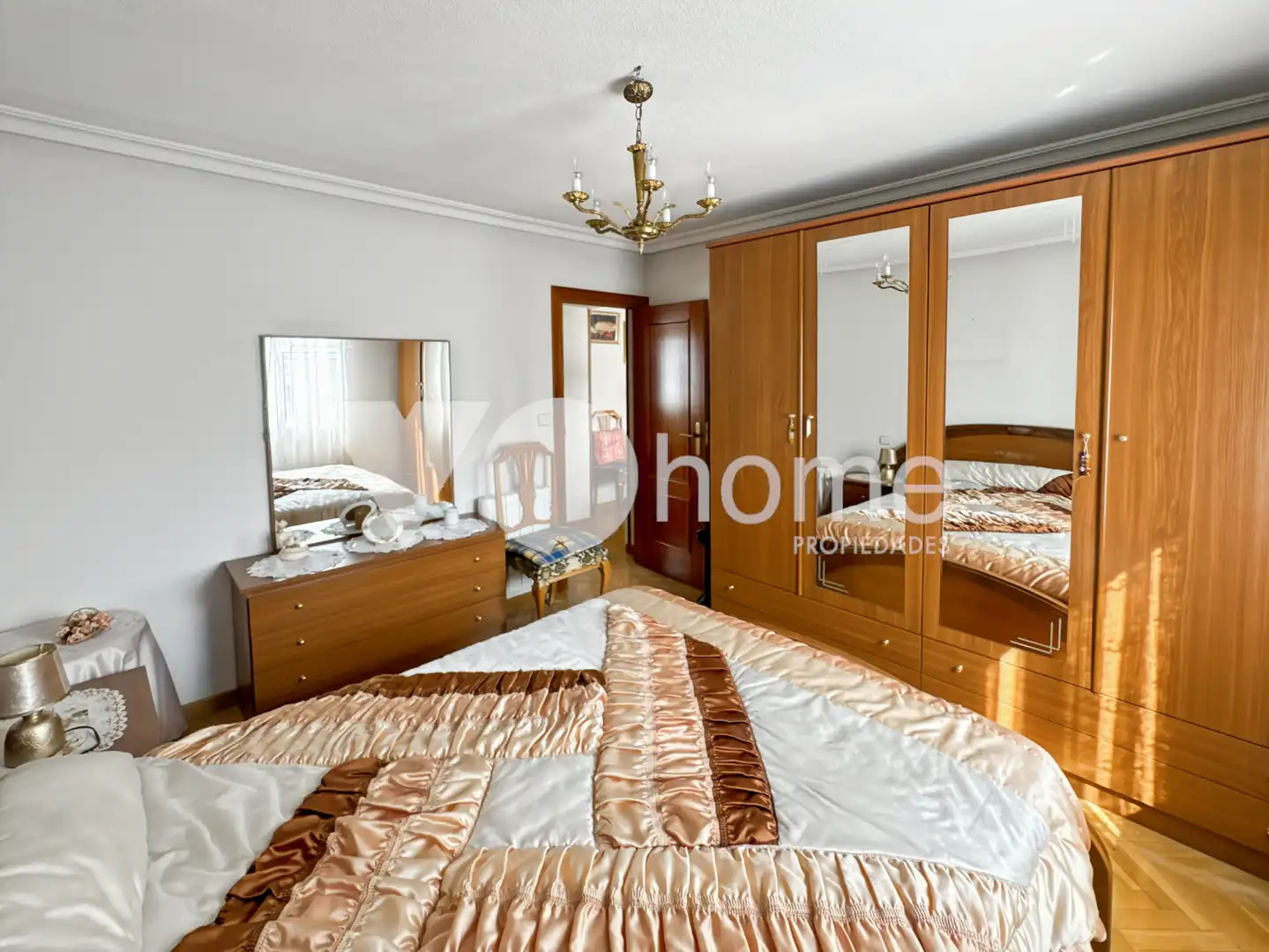 Habitación de Piso en venta en Madrid con Calefacción y Amueblado