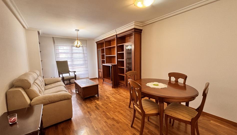 Foto 1 de Piso de alquiler en Alfonso Camín, Llano, Asturias