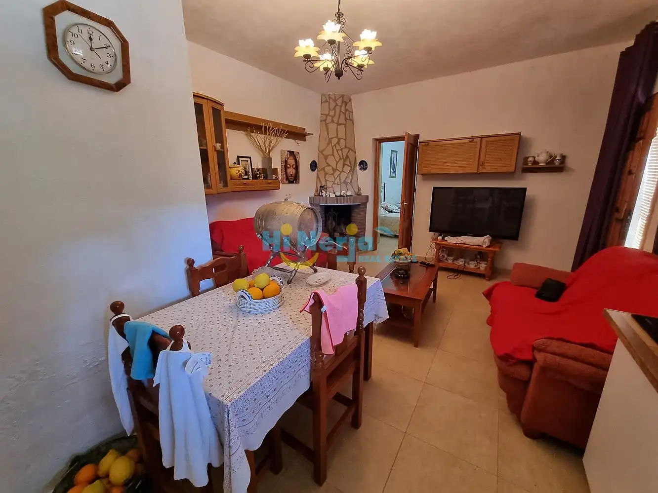 Sala de estar de Casa o chalet de alquiler en Nerja con Terraza, Piscina y Amueblado