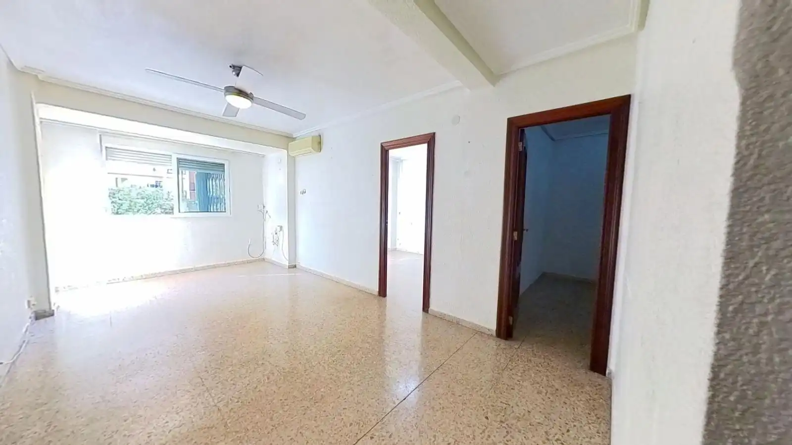 Piso con terraza en venta en Calle CAROLINA ALVAREZ, imagen 2