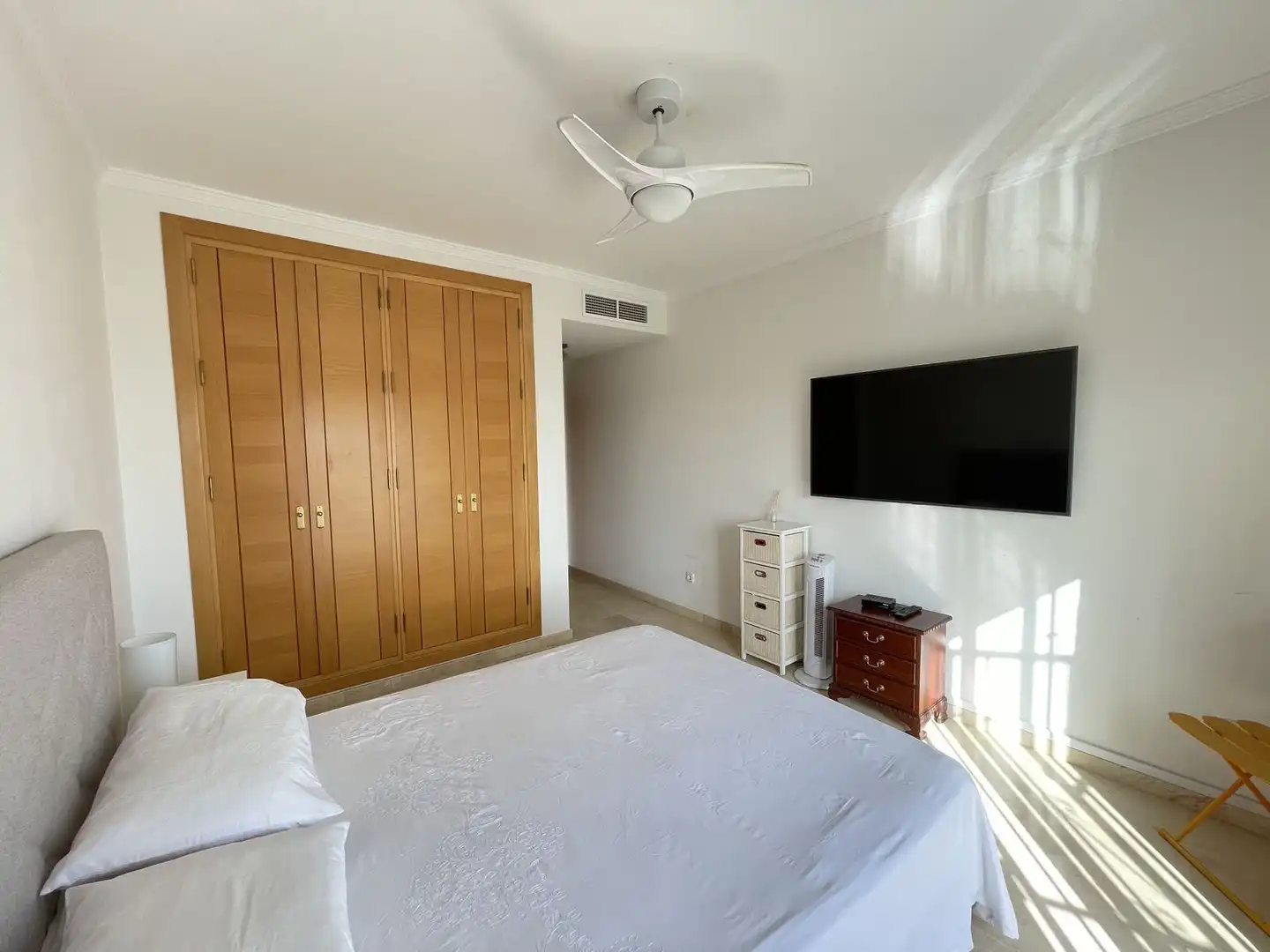 Bedroom of Houses for sale in Estepona  with Air Conditioner, Private garden and Terrace