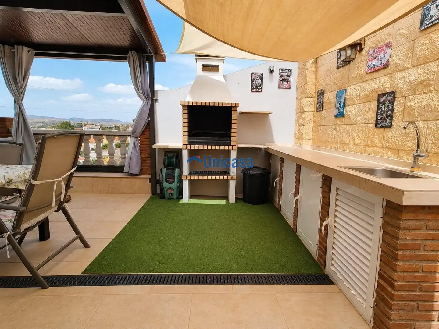 Terrace of Detached homes for sale in Málaga  with Air Conditioner, Heating and Storage room
