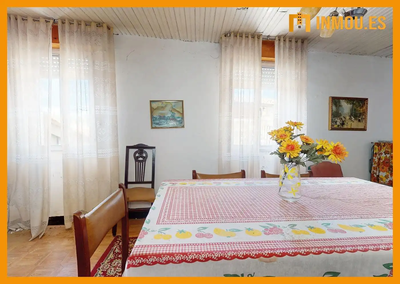 Esszimmer von Einfamilien-Reihenhaus zum Verkauf in Celanova mit Privatgarten