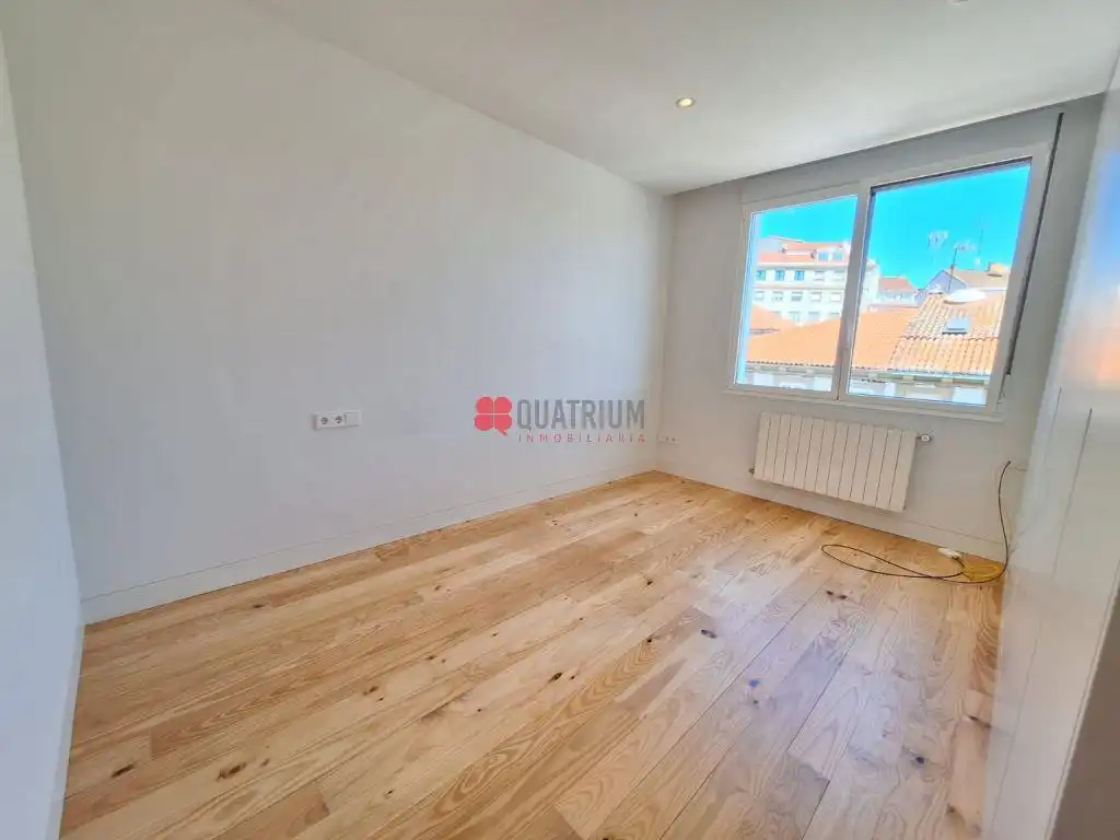 Habitación de Piso de alquiler en Santiago de Compostela  con Calefacción