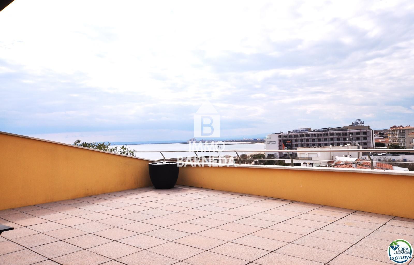 Terrassa de Pis en venda en Roses amb Aire condicionat, Calefacció i Terrassa