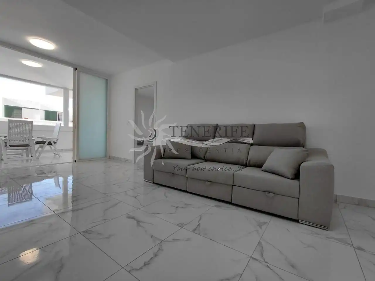 Sala de estar de Planta baja en venta en Arona con Aire acondicionado, Terraza y Amueblado