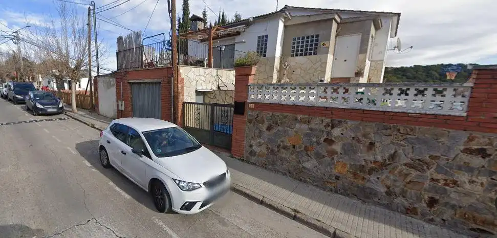 Vista exterior de Casa adosada en venta en Lliçà d'Amunt con Piscina comunitaria