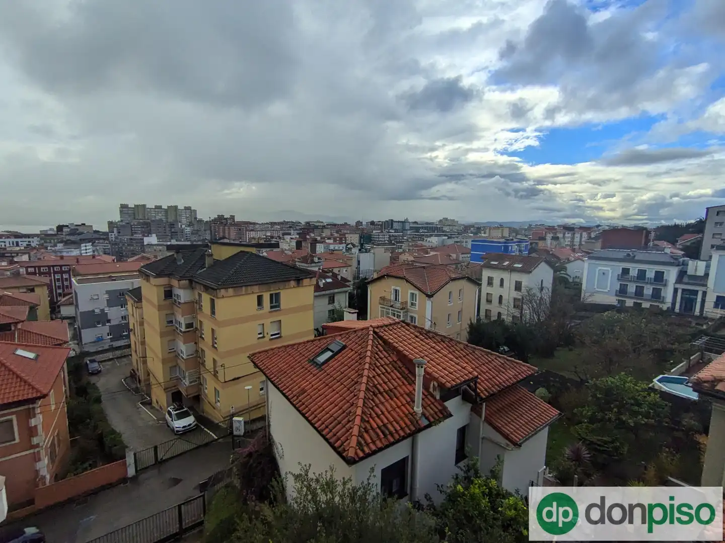 Vista exterior de Piso en venta en Santander con Calefacción, Amueblado y Balcón