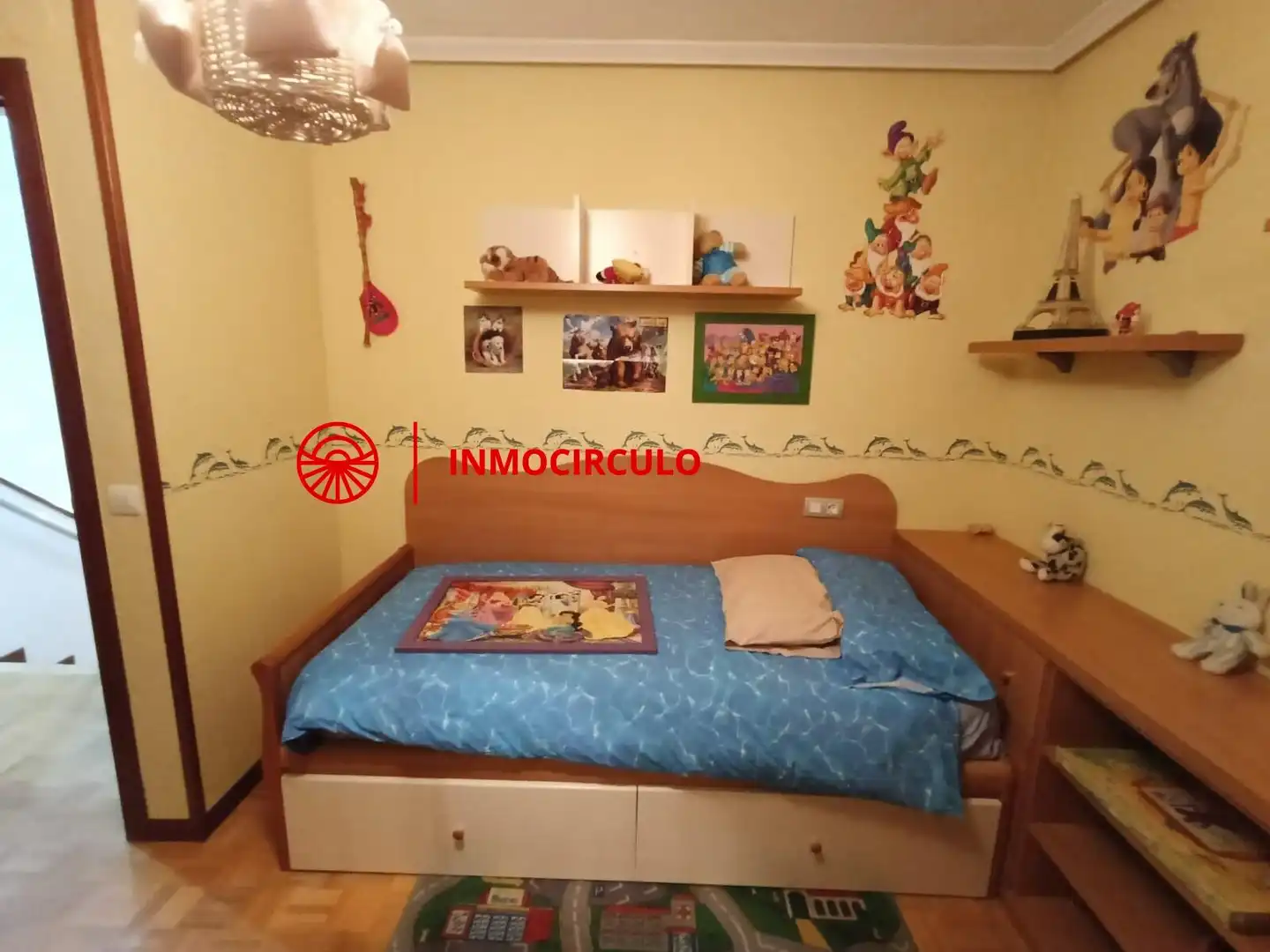 Habitación de Dúplex en venta en Burgos con Terraza