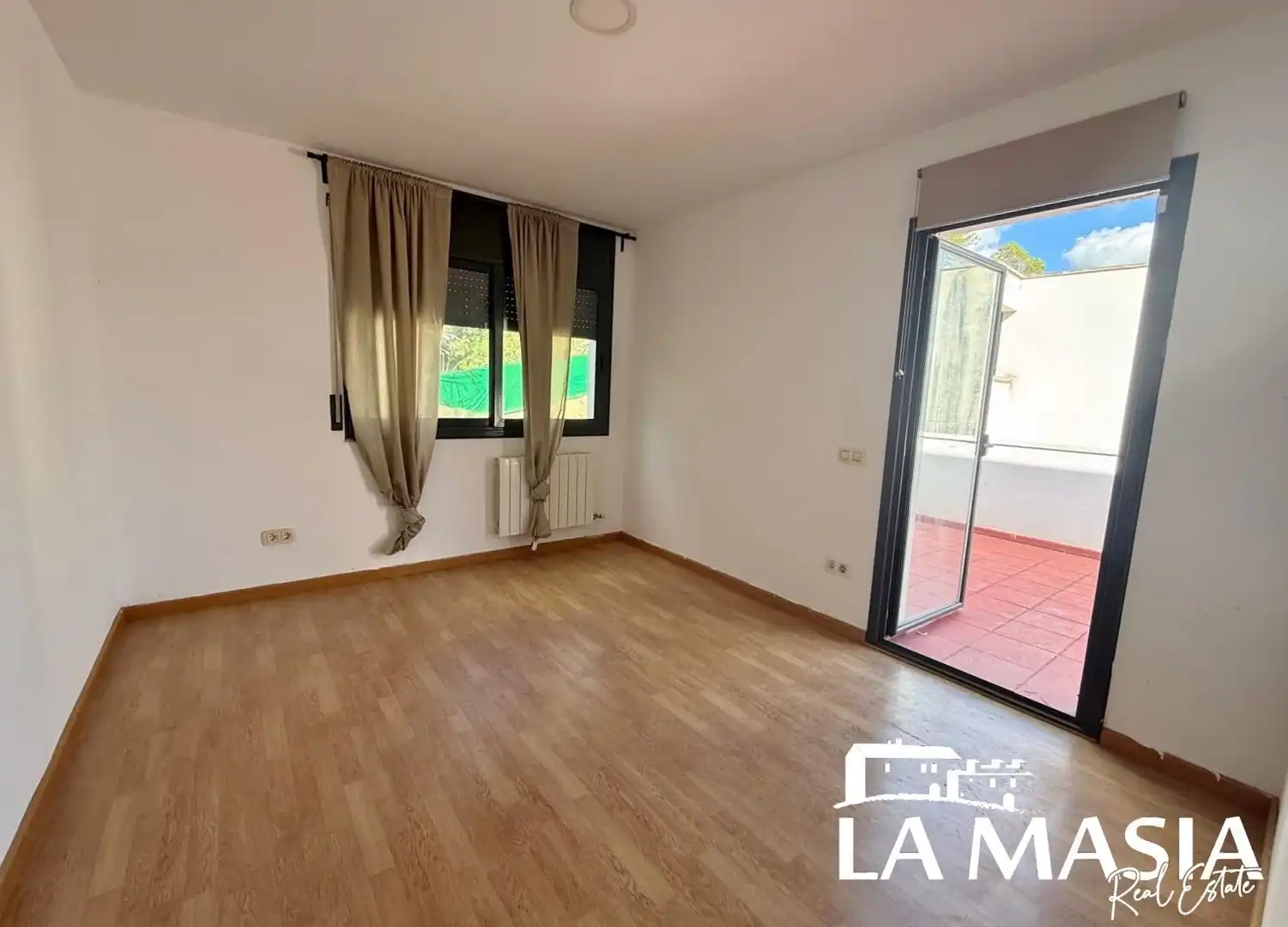 Wohnzimmer von Haus oder Chalet zum Verkauf in Olivella mit Heizung, Privatgarten und Abstellraum