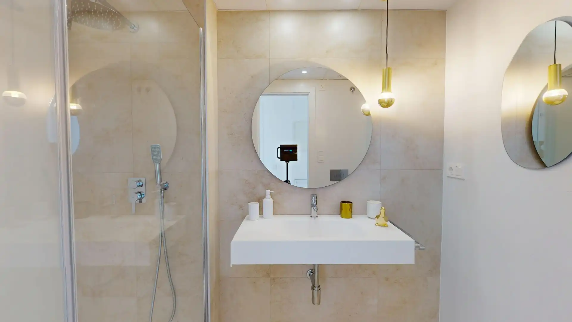 Badezimmer von Dachboden zum Verkauf in Águilas mit Klimaanlage, Terrasse und Abstellraum