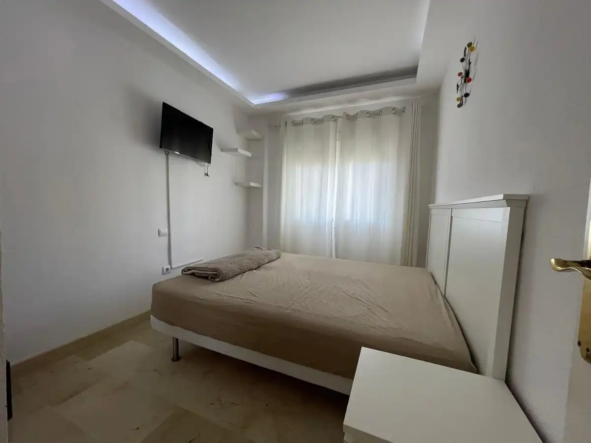 Schlafzimmer von Dachboden zum Verkauf in Benalmádena mit Klimaanlage, Möbliert und Gemeinschaftspool