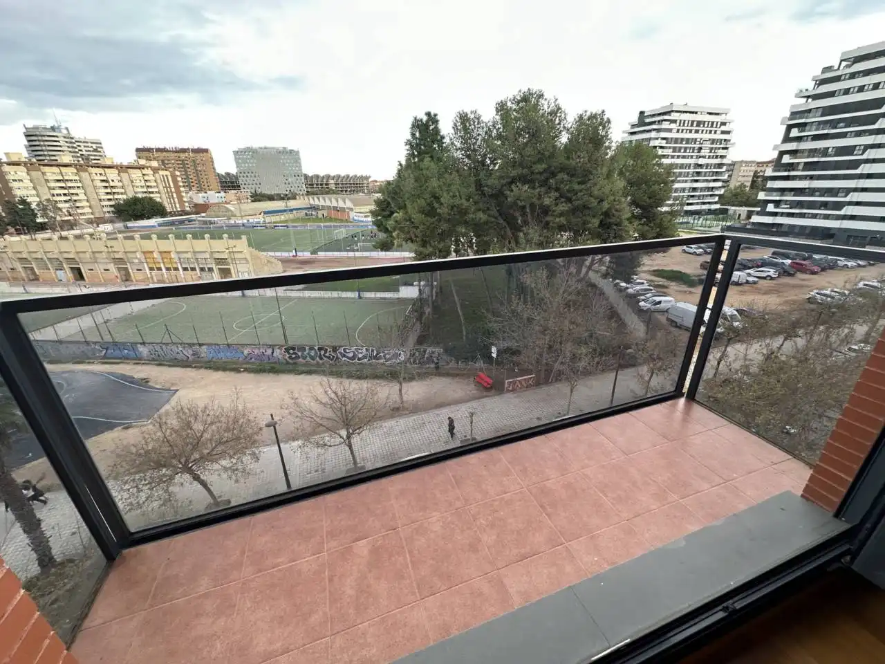 Pis amb terrassa de lloguer a Calle Reina Violante, imagen 2