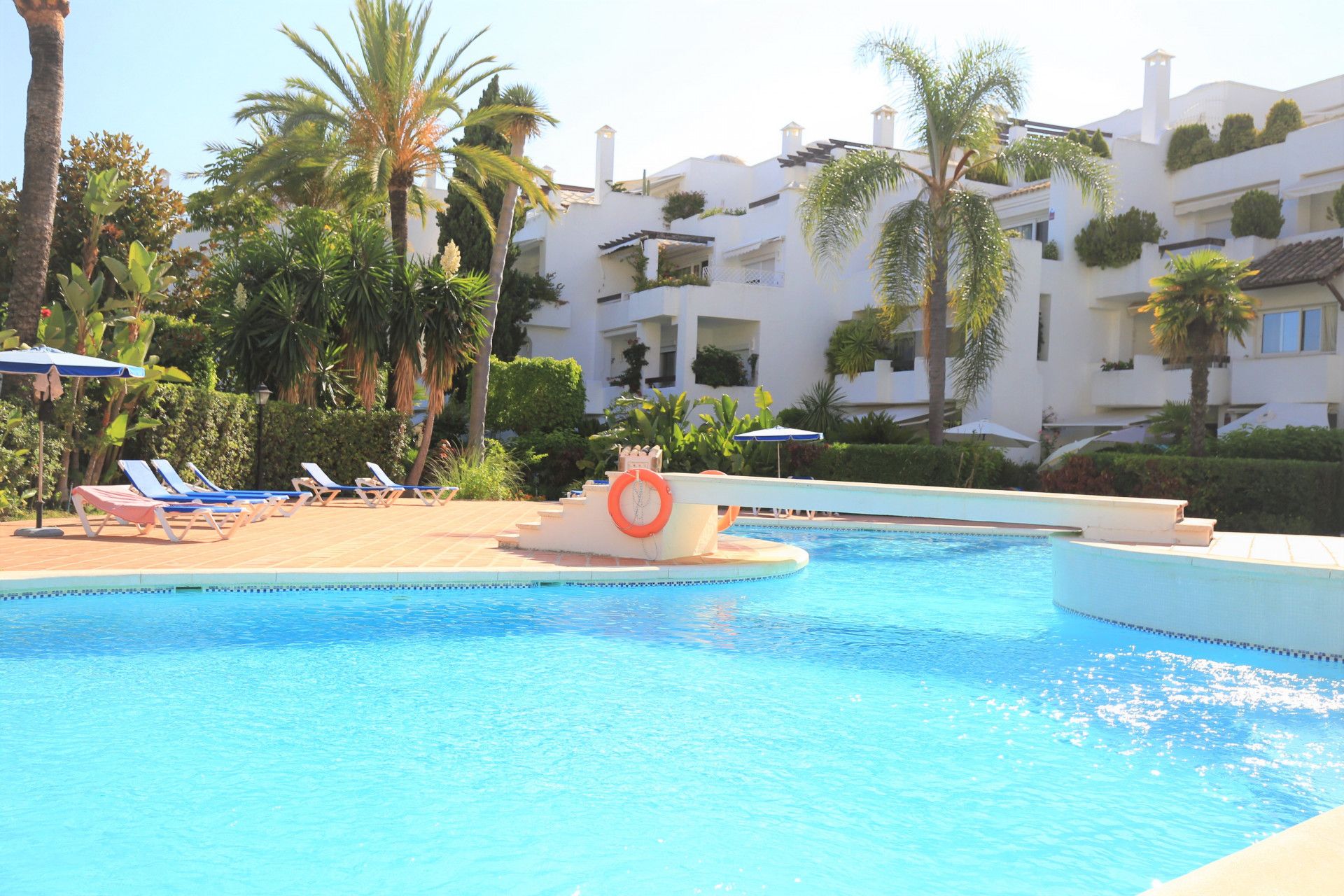 Exterior view of Apartment for sale in Marbella  with Air Conditioner, Private garden and Terrace