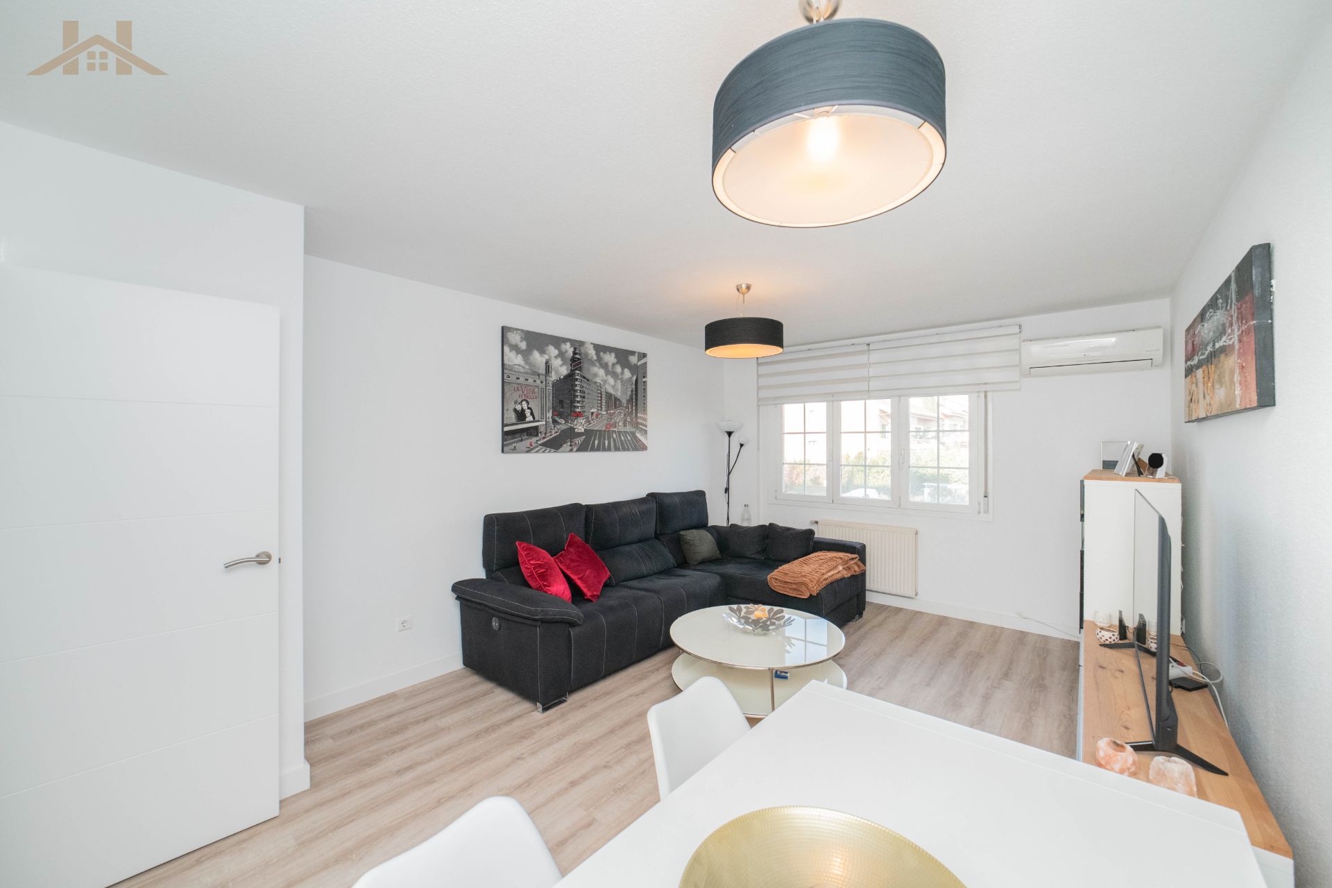 Sala d'estar de Dúplex en venda en Arroyomolinos (Madrid) amb Aire condicionat, Calefacció i Terrassa