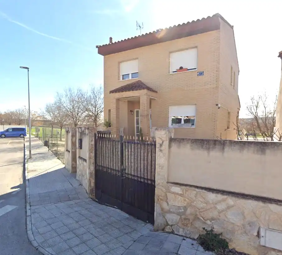 House for sale in Rodrigo Carrasco Gallego