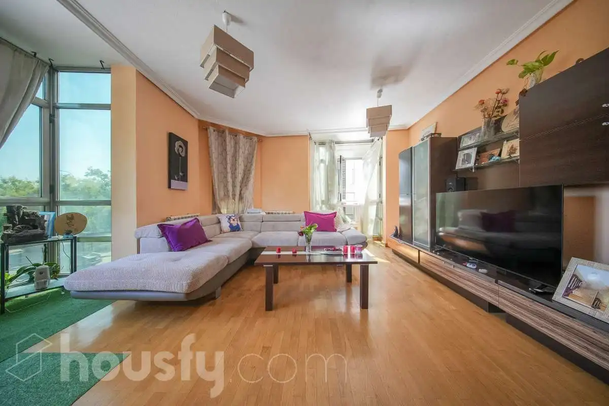 Flat for sale in Cine, Campamento
