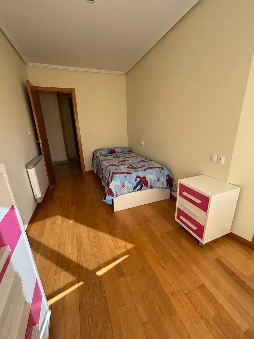 Bedroom of Flat for rent in Ferrol  with Heating, Parquet flooring and Furnished