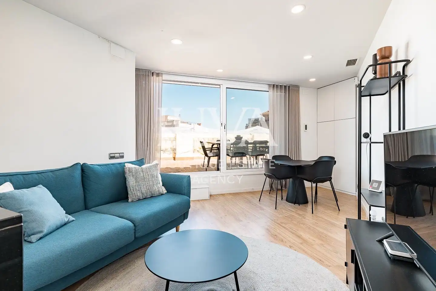 Sala de estar de Ático en venta en Barcelona con Aire acondicionado, Calefacción y Terraza