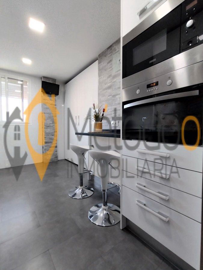 Cuina de Pis en venda en  Sevilla Capital amb Aire condicionat, Traster i Forn