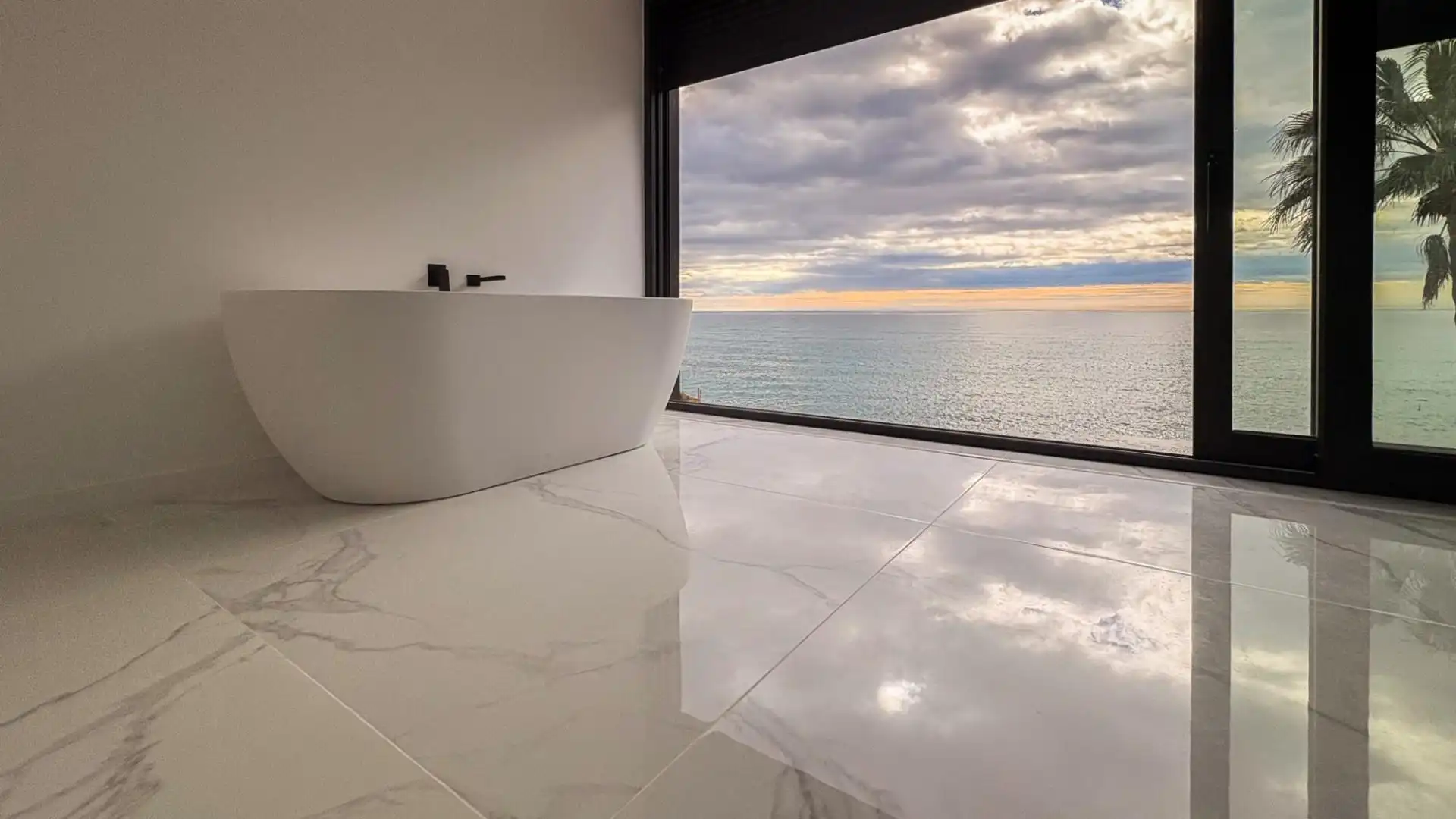 Baño de Casa o chalet en venta en El Campello con Aire acondicionado, Calefacción y Jardín privado