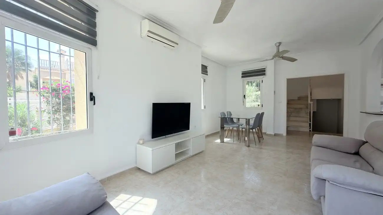 Casa amb piscina en venda a San Miguel de Salinas, imagen 12